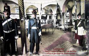 Alger - Casbah- Musee Franchet-D'Esperey - Salle du Trone - Uniformes des Corps du debarquement